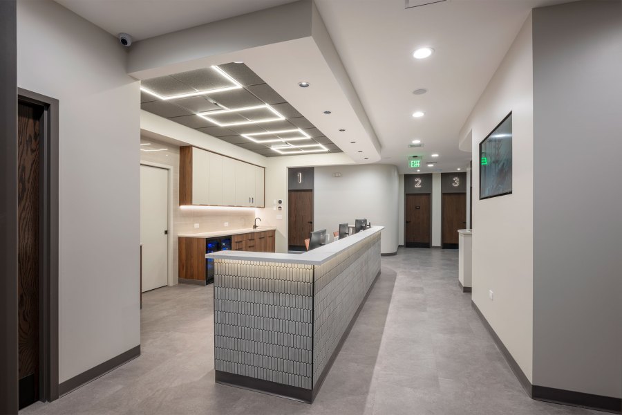 Nurses' Station Right Side View Vitality Urgent Care in Lake Zurich 11